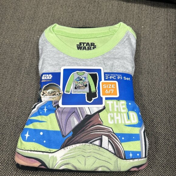 Star Wars Child Yoda Boys Size 6/7 Basic pajamas L/S Top & Pants 2pc Pj Set New - Picture 3 of 5